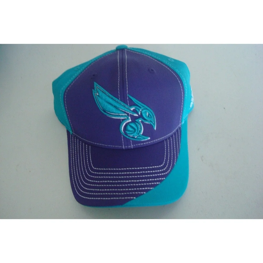 CHARLOTTE HORNETS    SnapBACK BEACH GOLF DEADSTOCK HAT CAP VINTAGE H1‎